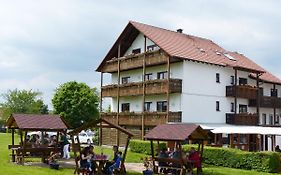 Gruener Baum